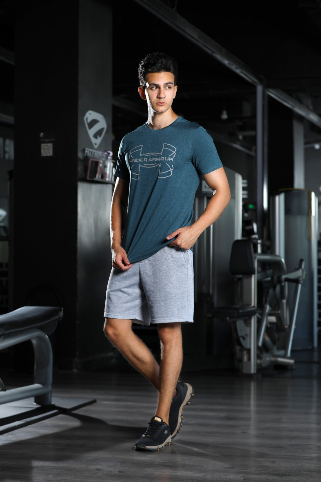 Men's Perf Tee with Side Accents