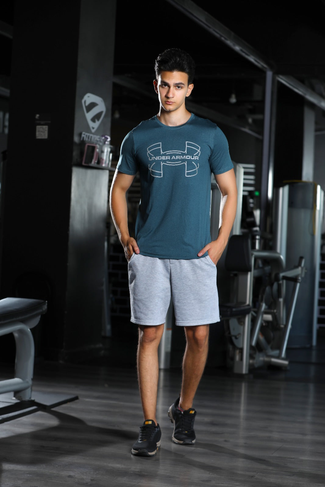 Men's Perf Tee with Side Accents